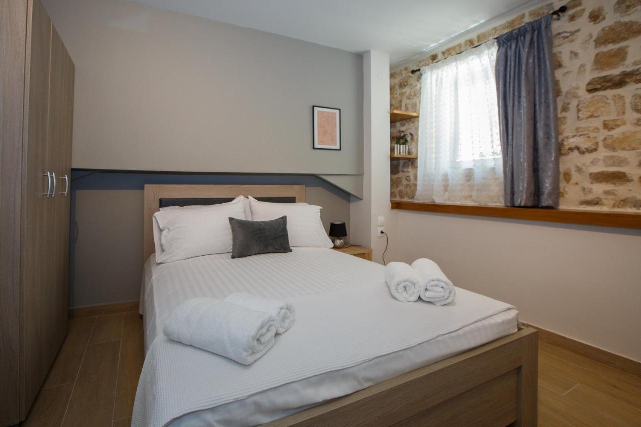 Οniro Comfort Living Ioannina Bagian luar foto