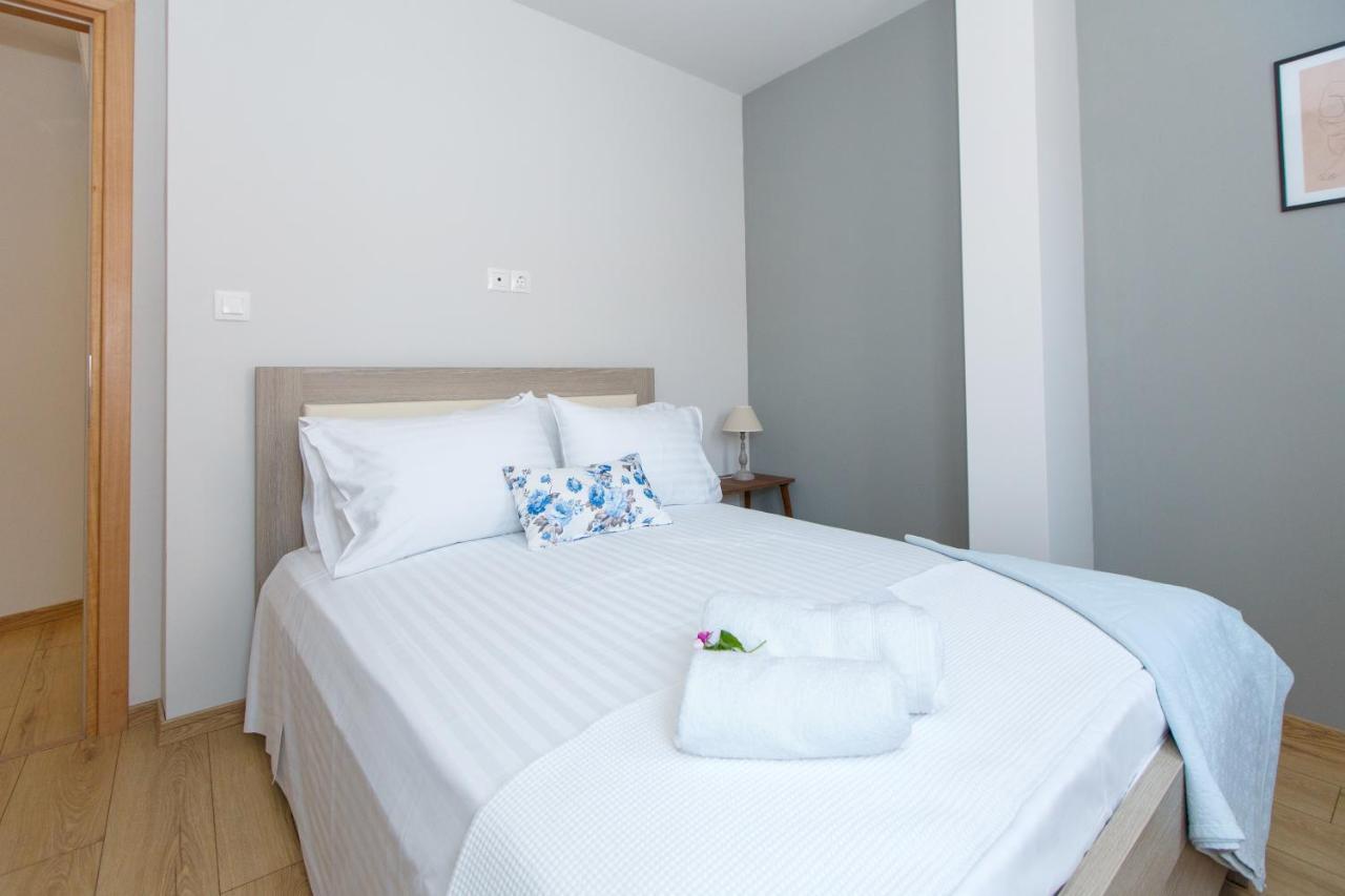 Οniro Comfort Living Ioannina Bagian luar foto