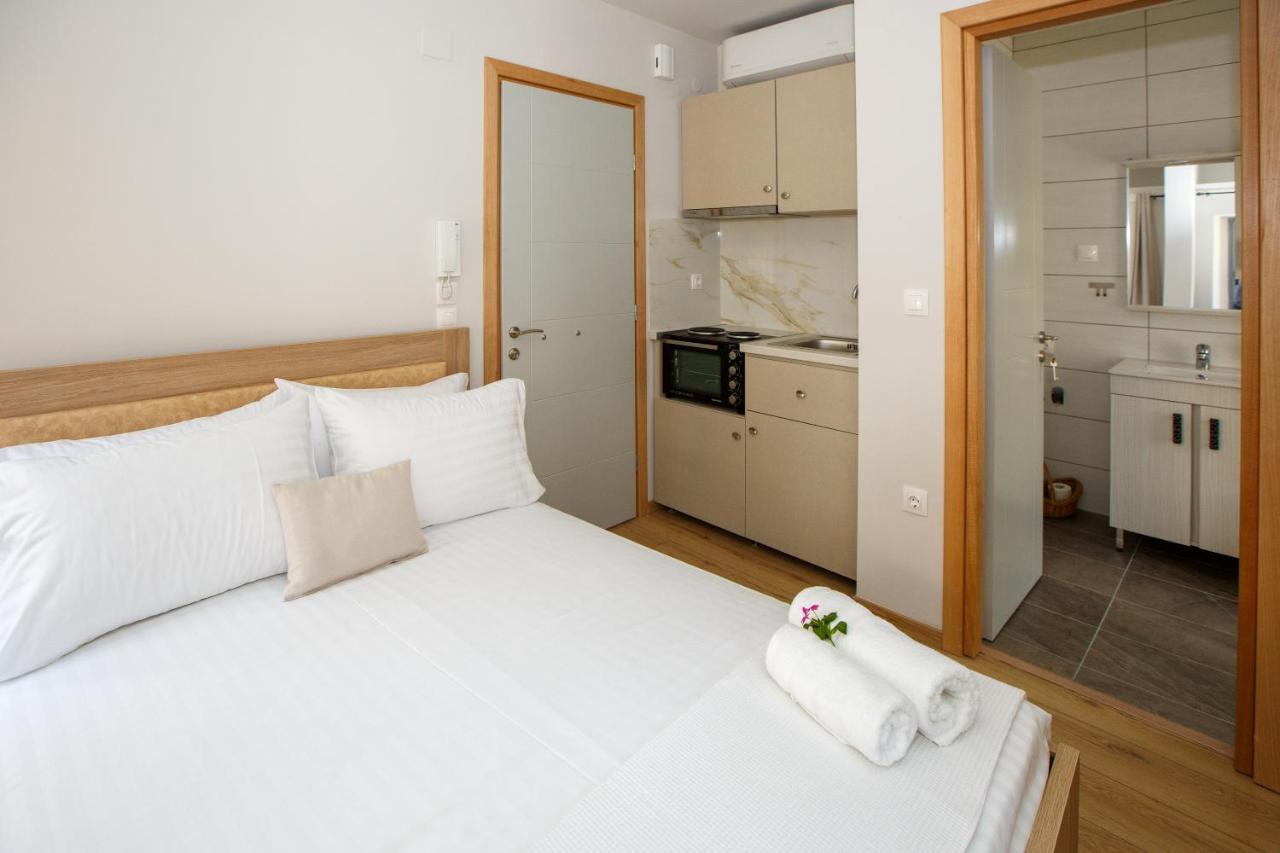Οniro Comfort Living Ioannina Bagian luar foto