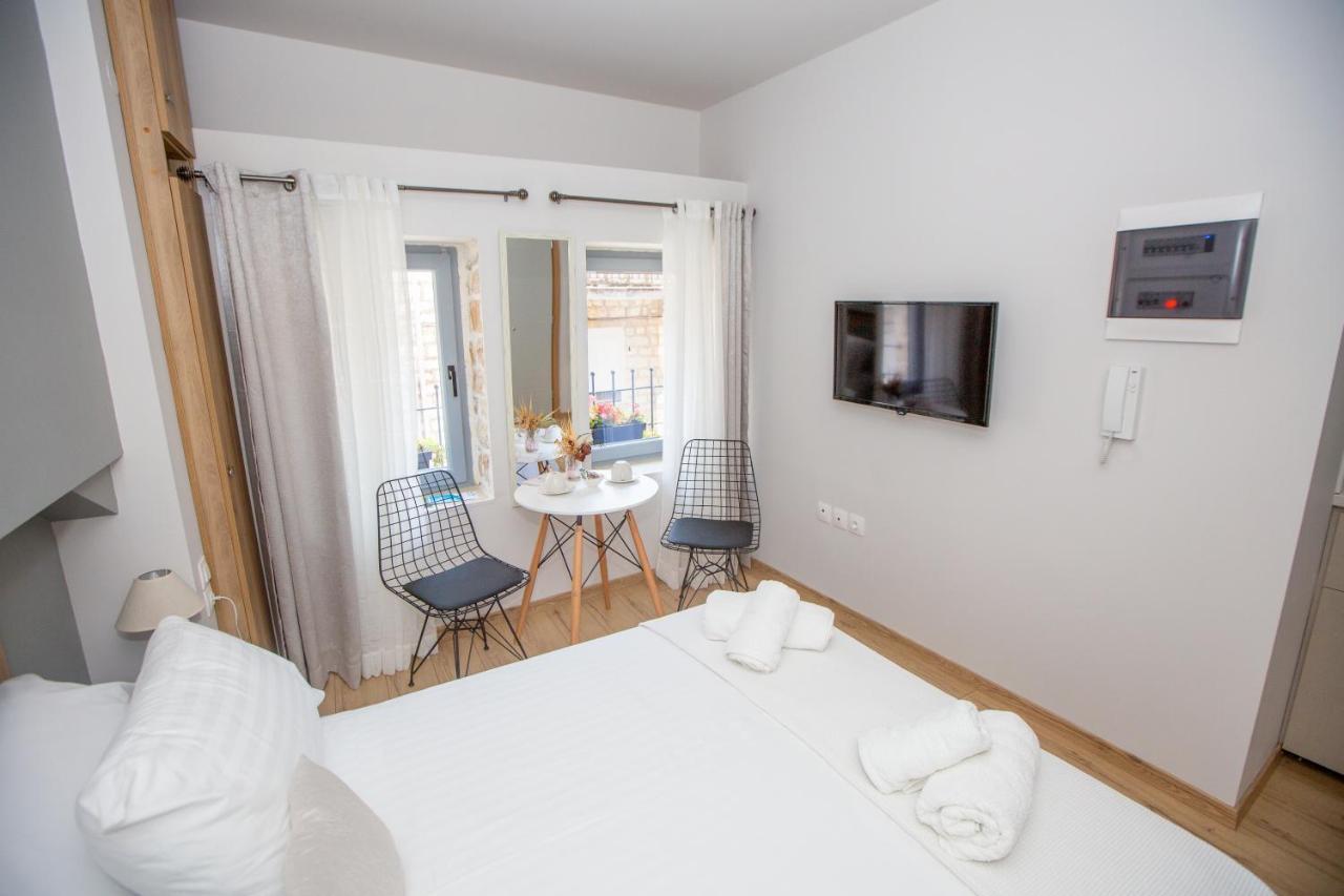 Οniro Comfort Living Ioannina Bagian luar foto